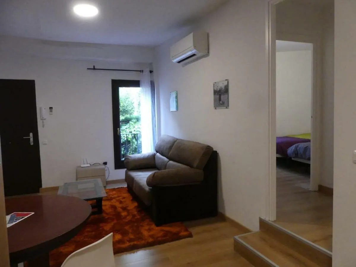 Apt 2 Acollidor Al Centre Historic De Vic Aptgarbi 0*,  Espagne